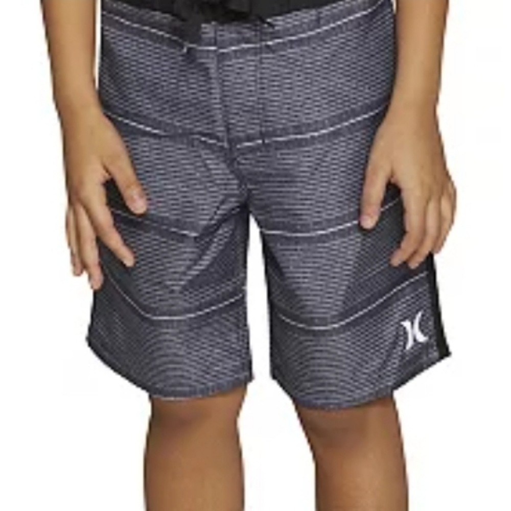 Hurley Shoreline Boardshorts Boys: Size 18